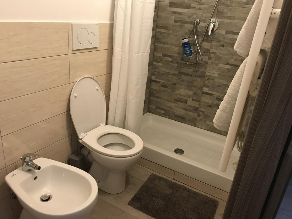 Guest House Montenegro Λα Σπέτσια Εξωτερικό φωτογραφία
