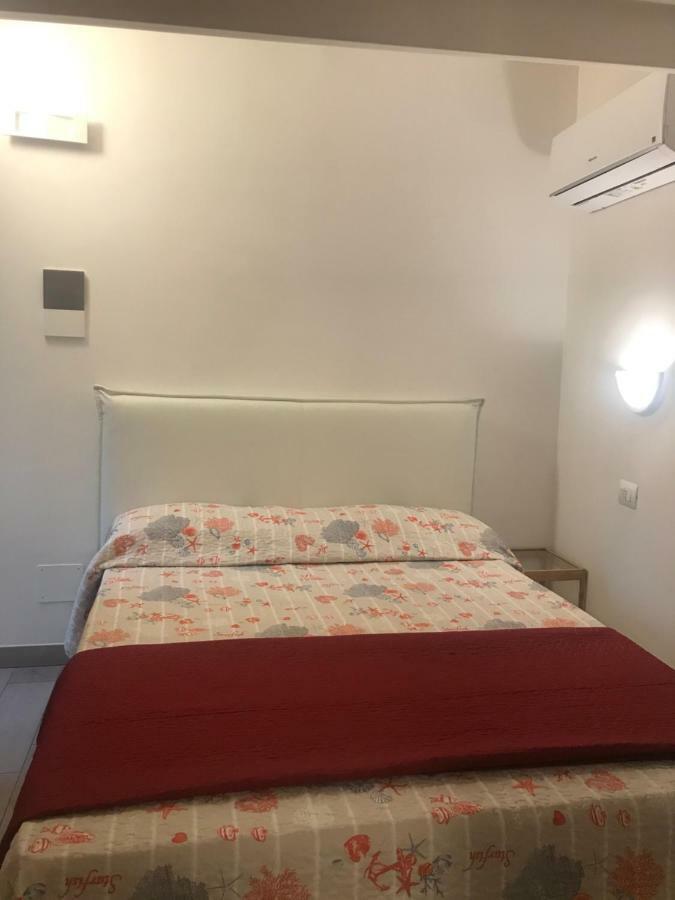 Guest House Montenegro Λα Σπέτσια Εξωτερικό φωτογραφία